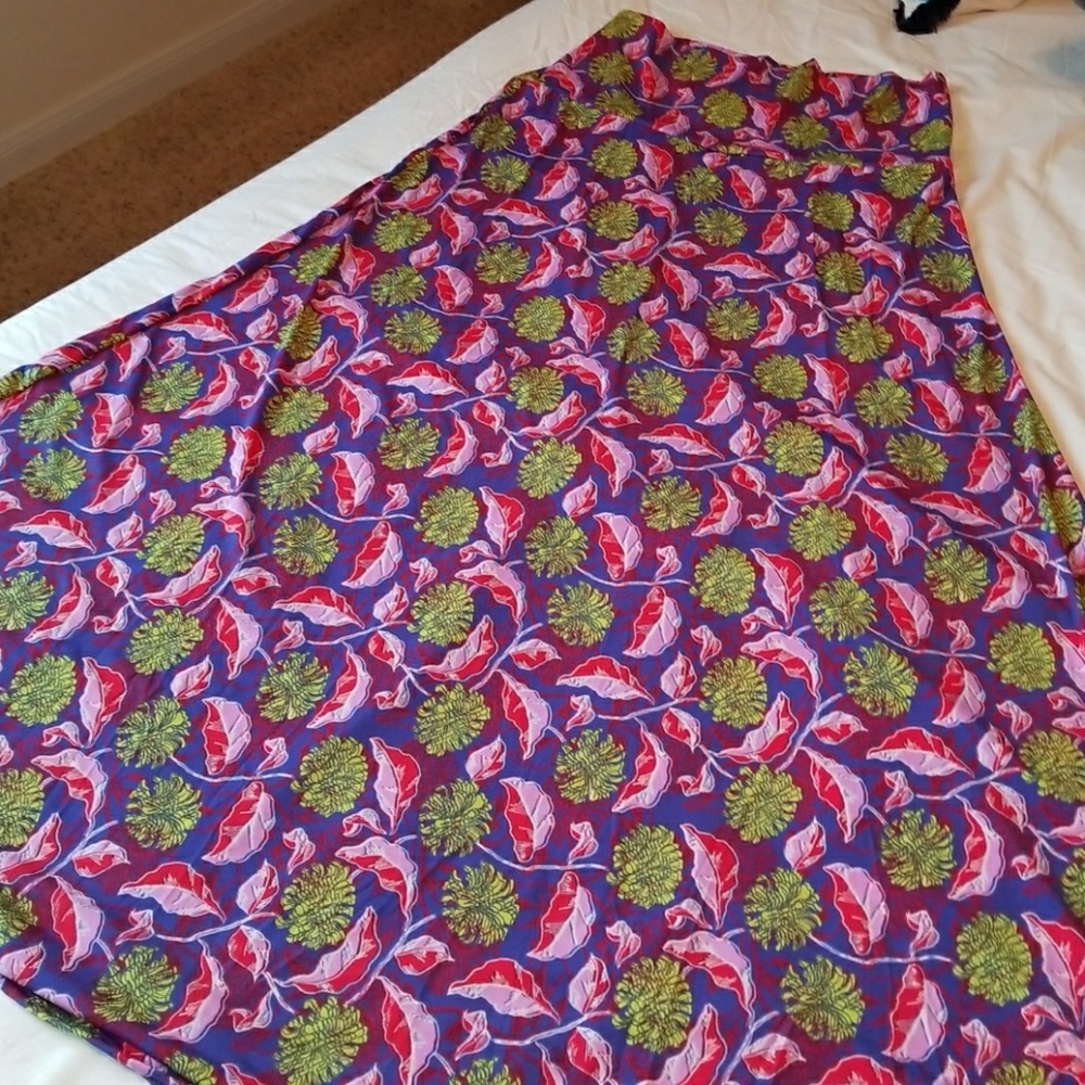 LulaRoe Maxi Skirt Size Large